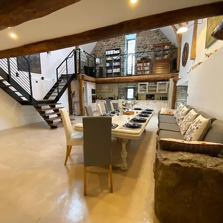 Holiday home Les Cailloux